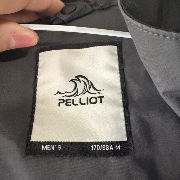 PELLIOT size M Outdoor Hiking Jacket Mens Windbreaker Waterproof, Zipper front - Picture 5 of 13
